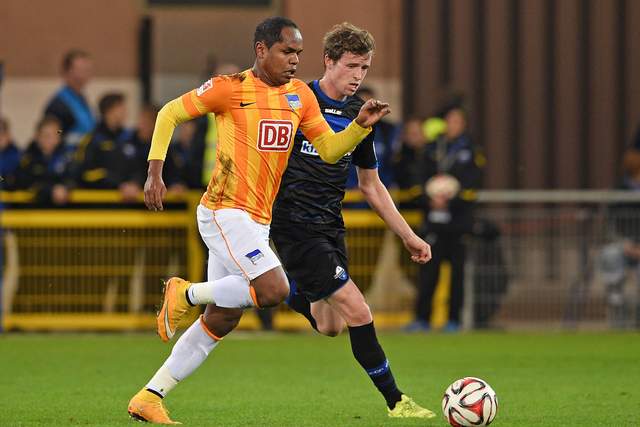 范布隆克霍斯特被贝西克塔斯解雇，上任仅半年